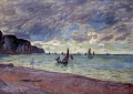 Bateaux de pêche sur la plage et les falaises de Pourville Claude Monet